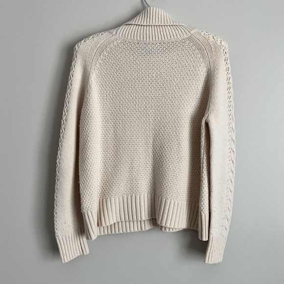 J Crew Cable Knit Embellished Sweater Cream Ruffle Front Turtleneck H2555 XXS - Picture 5 of 7